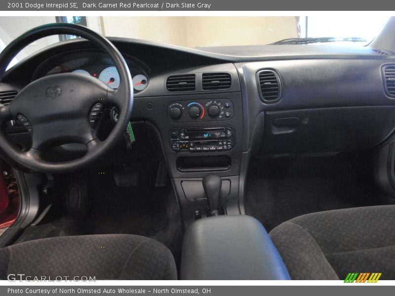 Dark Garnet Red Pearlcoat / Dark Slate Gray 2001 Dodge Intrepid SE
