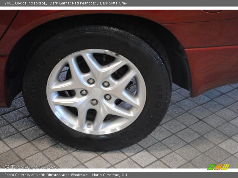 Dark Garnet Red Pearlcoat / Dark Slate Gray 2001 Dodge Intrepid SE