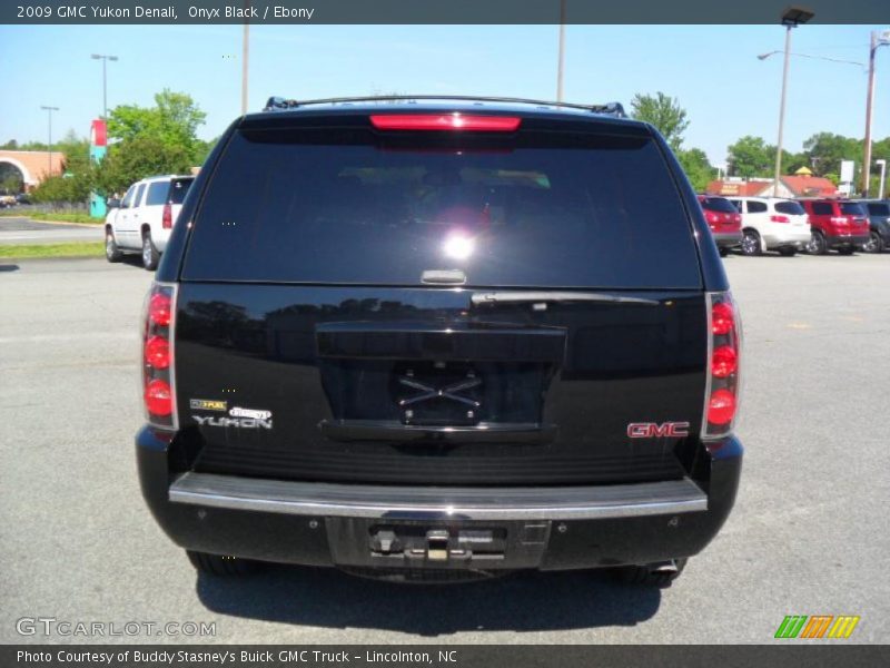 Onyx Black / Ebony 2009 GMC Yukon Denali