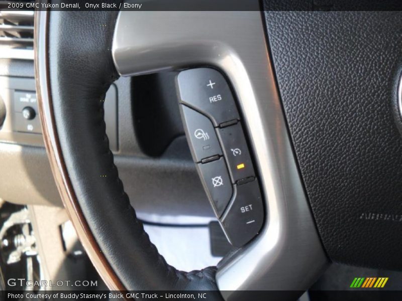 Onyx Black / Ebony 2009 GMC Yukon Denali