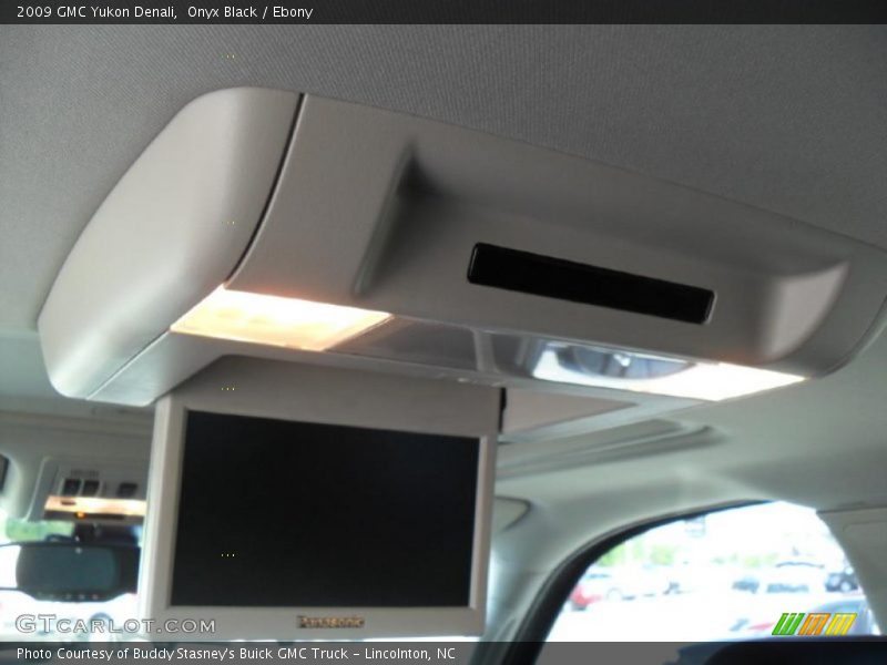 Onyx Black / Ebony 2009 GMC Yukon Denali
