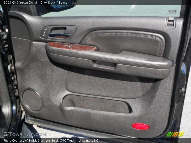 Onyx Black / Ebony 2009 GMC Yukon Denali
