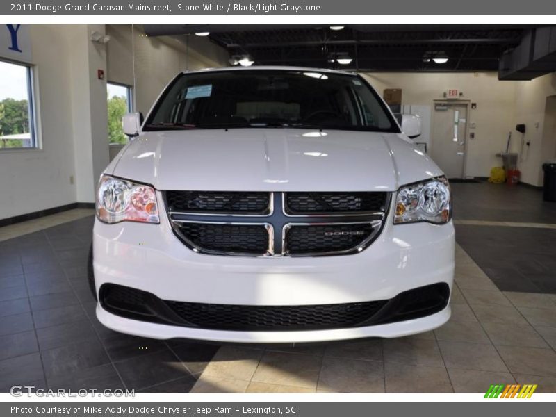 Stone White / Black/Light Graystone 2011 Dodge Grand Caravan Mainstreet