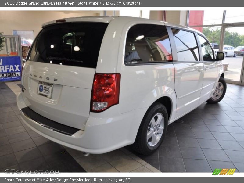Stone White / Black/Light Graystone 2011 Dodge Grand Caravan Mainstreet