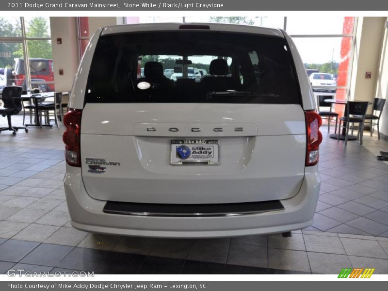 Stone White / Black/Light Graystone 2011 Dodge Grand Caravan Mainstreet