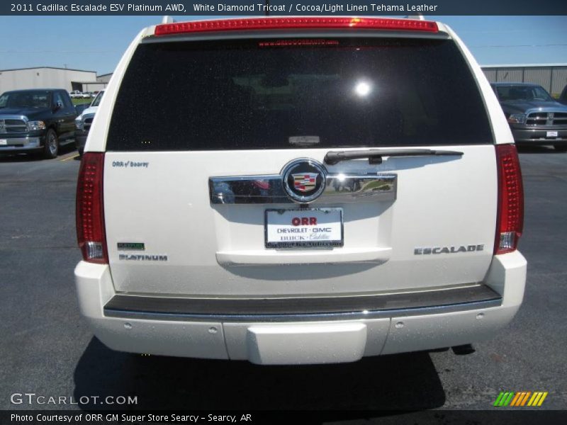 White Diamond Tricoat / Cocoa/Light Linen Tehama Leather 2011 Cadillac Escalade ESV Platinum AWD