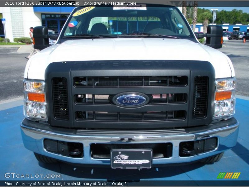 Oxford White / Medium Stone 2010 Ford F250 Super Duty XL SuperCab