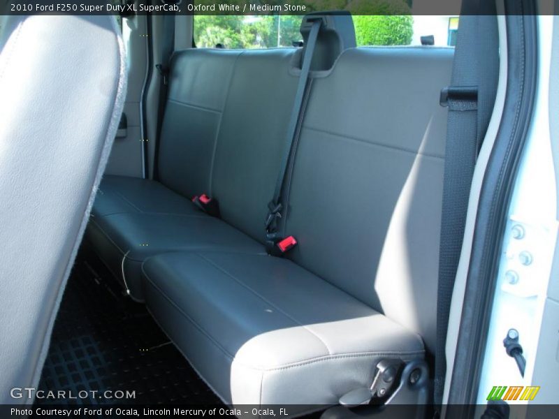 Oxford White / Medium Stone 2010 Ford F250 Super Duty XL SuperCab
