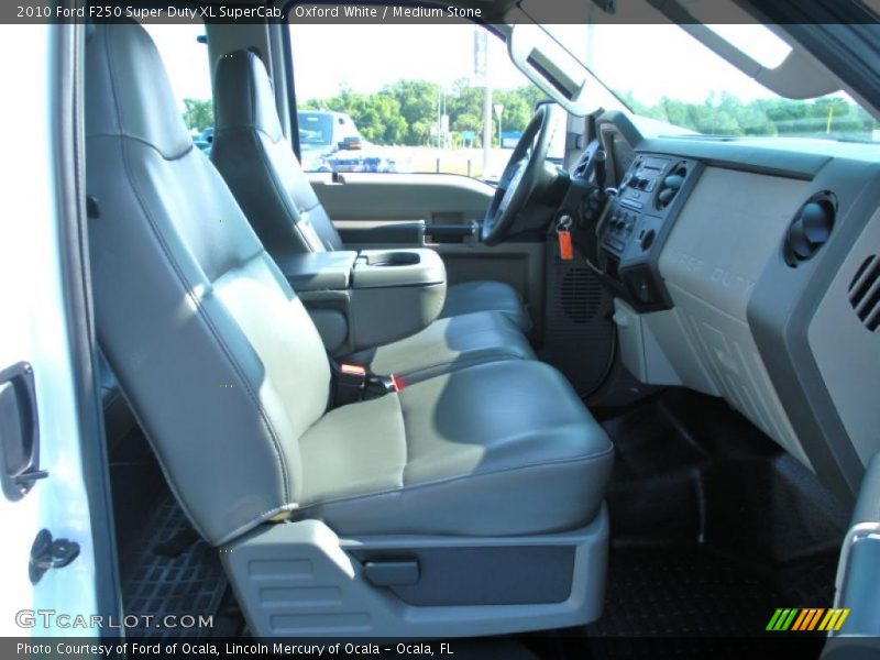Oxford White / Medium Stone 2010 Ford F250 Super Duty XL SuperCab