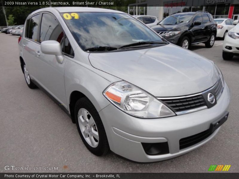 Brillant Silver / Charcoal 2009 Nissan Versa 1.8 SL Hatchback