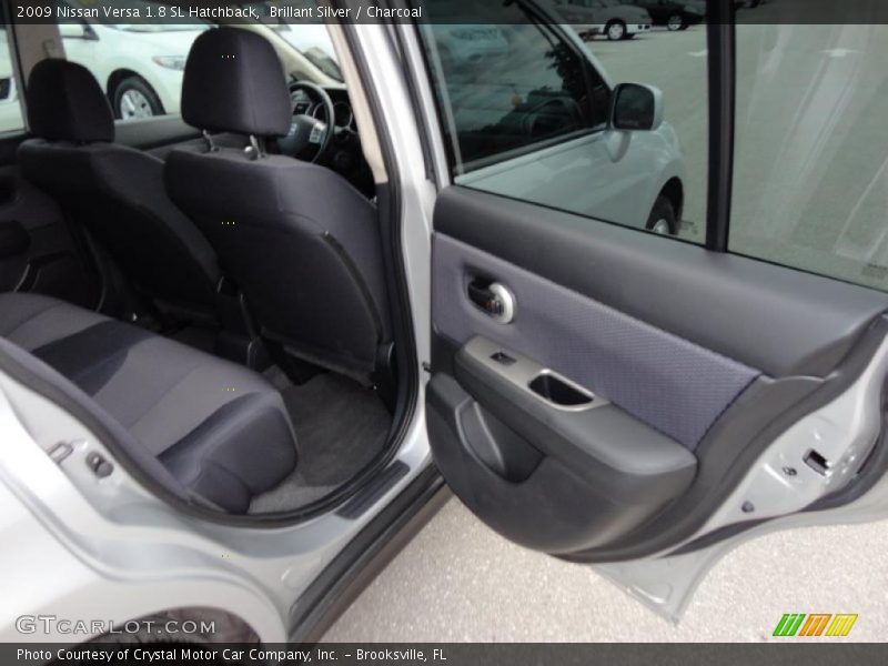 Brillant Silver / Charcoal 2009 Nissan Versa 1.8 SL Hatchback