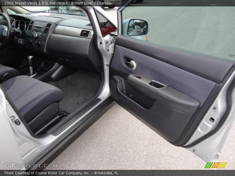 Brillant Silver / Charcoal 2009 Nissan Versa 1.8 SL Hatchback