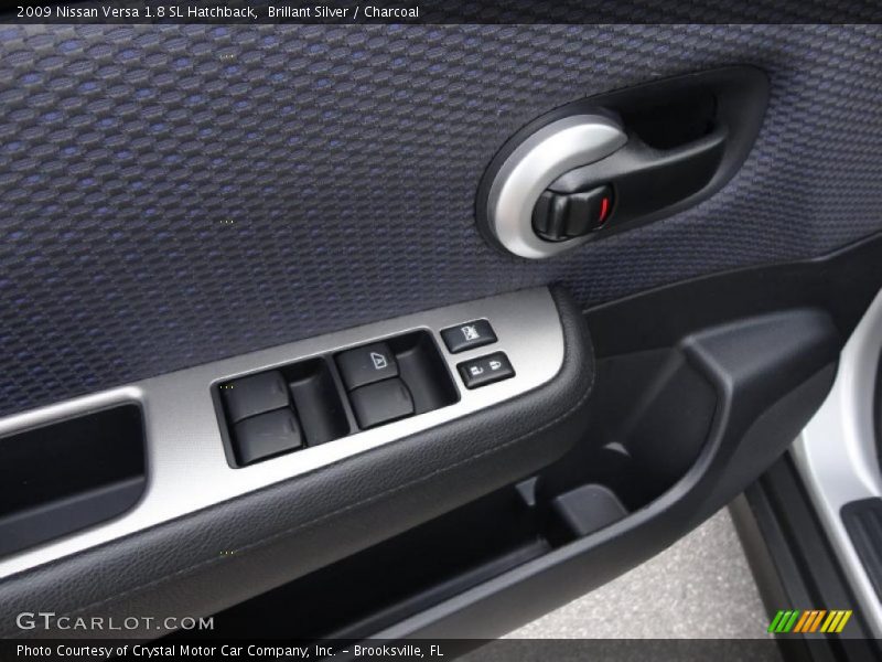 Brillant Silver / Charcoal 2009 Nissan Versa 1.8 SL Hatchback