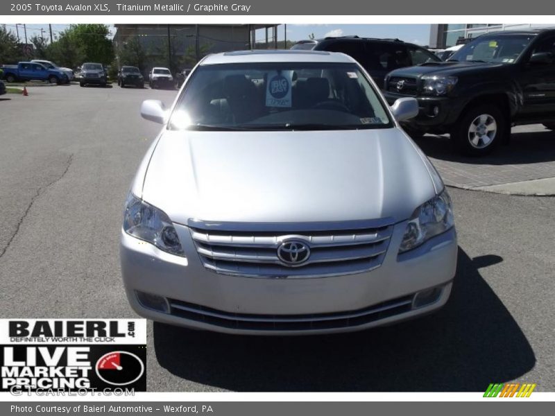 Titanium Metallic / Graphite Gray 2005 Toyota Avalon XLS