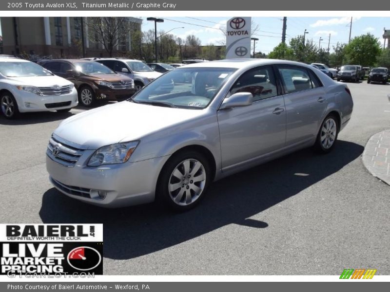 Titanium Metallic / Graphite Gray 2005 Toyota Avalon XLS