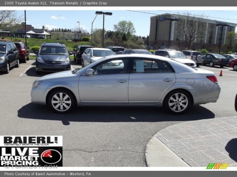 Titanium Metallic / Graphite Gray 2005 Toyota Avalon XLS