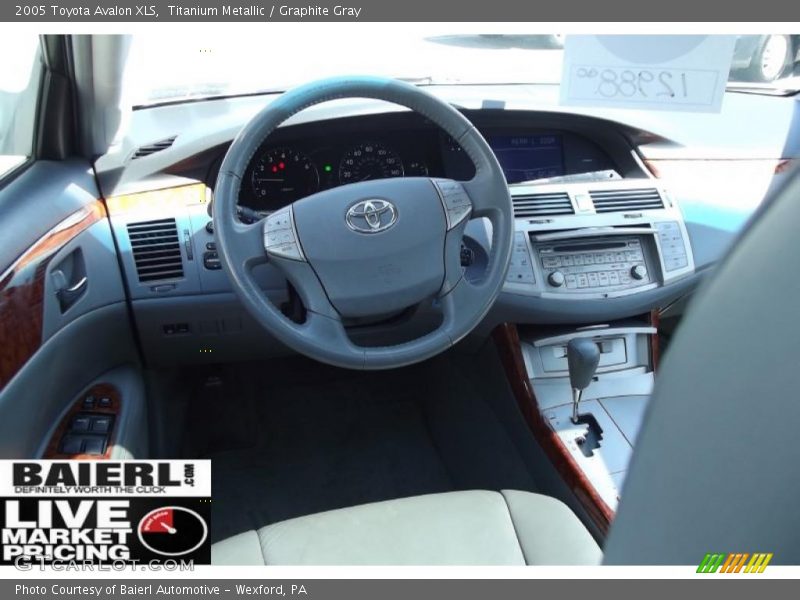 Titanium Metallic / Graphite Gray 2005 Toyota Avalon XLS