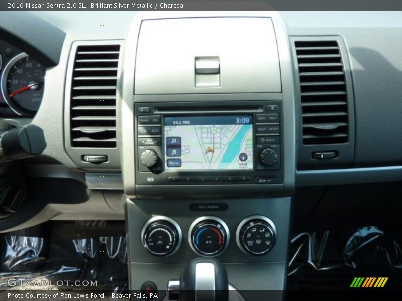 Brilliant Silver Metallic / Charcoal 2010 Nissan Sentra 2.0 SL