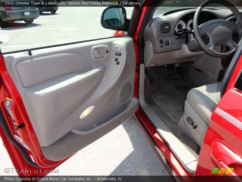 Inferno Red Tinted Pearlcoat / Sandstone 2002 Chrysler Town & Country LXi