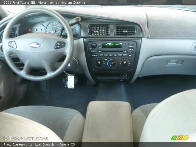 Vibrant White / Medium Graphite 2002 Ford Taurus SES