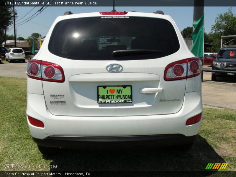 Frost White Pearl / Beige 2011 Hyundai Santa Fe GLS
