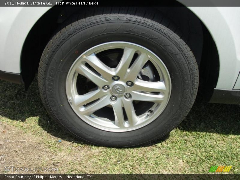 Frost White Pearl / Beige 2011 Hyundai Santa Fe GLS