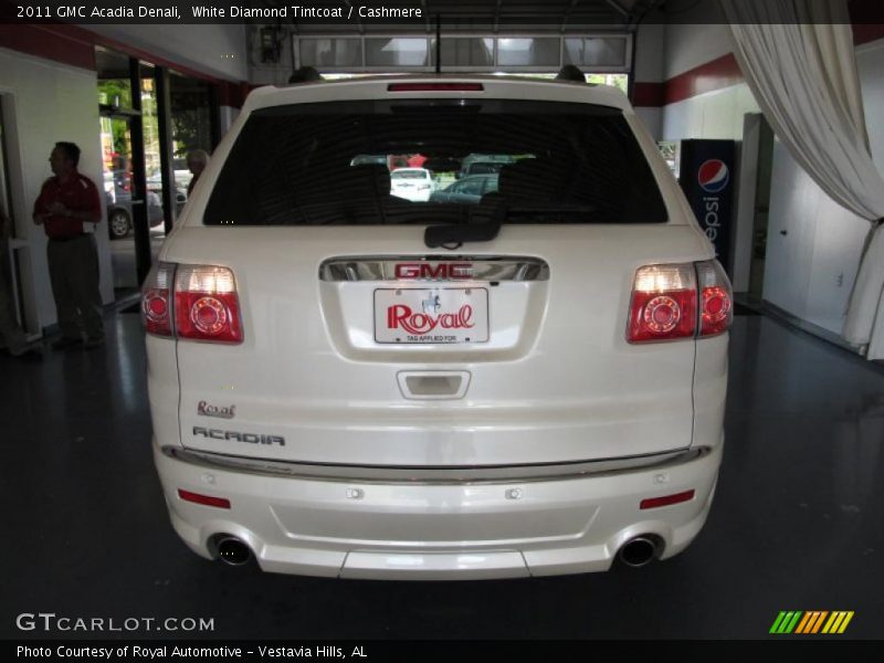 White Diamond Tintcoat / Cashmere 2011 GMC Acadia Denali