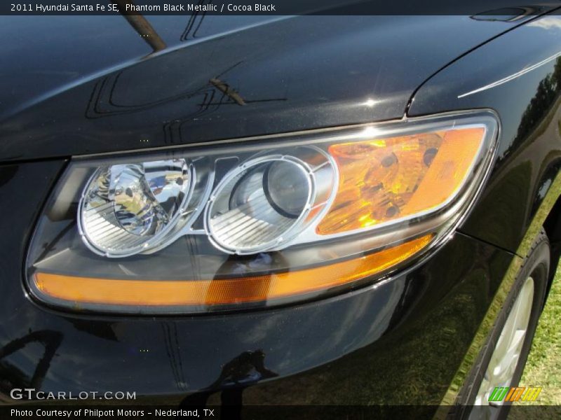 Phantom Black Metallic / Cocoa Black 2011 Hyundai Santa Fe SE