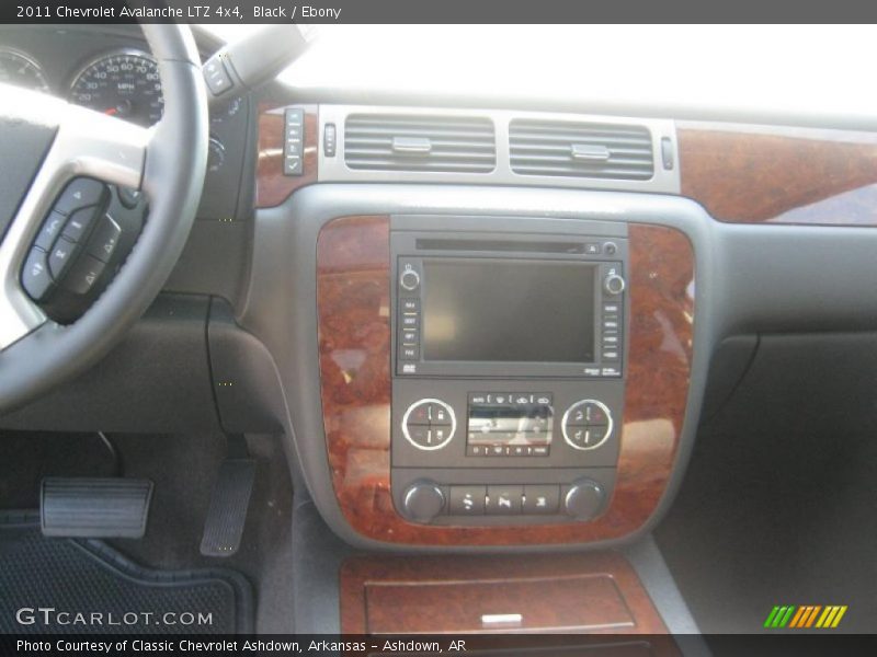 Black / Ebony 2011 Chevrolet Avalanche LTZ 4x4