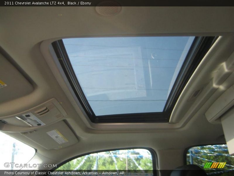Black / Ebony 2011 Chevrolet Avalanche LTZ 4x4