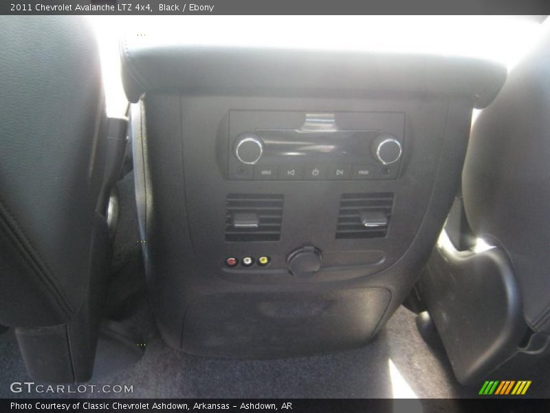 Black / Ebony 2011 Chevrolet Avalanche LTZ 4x4