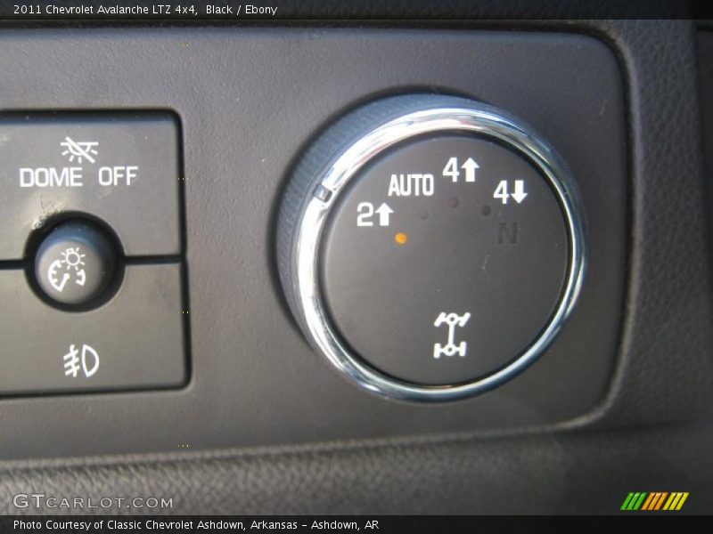 Black / Ebony 2011 Chevrolet Avalanche LTZ 4x4
