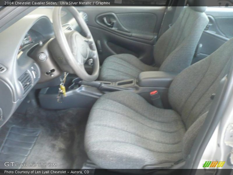 Ultra Silver Metallic / Graphite 2004 Chevrolet Cavalier Sedan