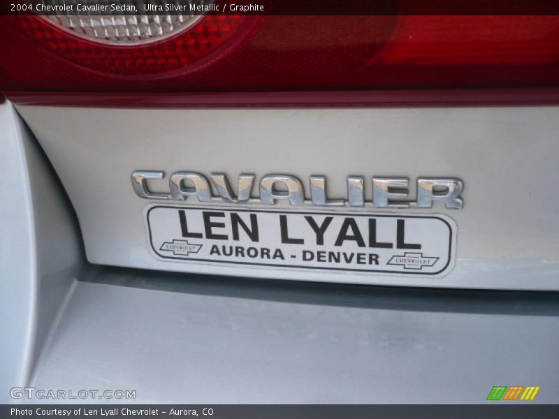 Ultra Silver Metallic / Graphite 2004 Chevrolet Cavalier Sedan