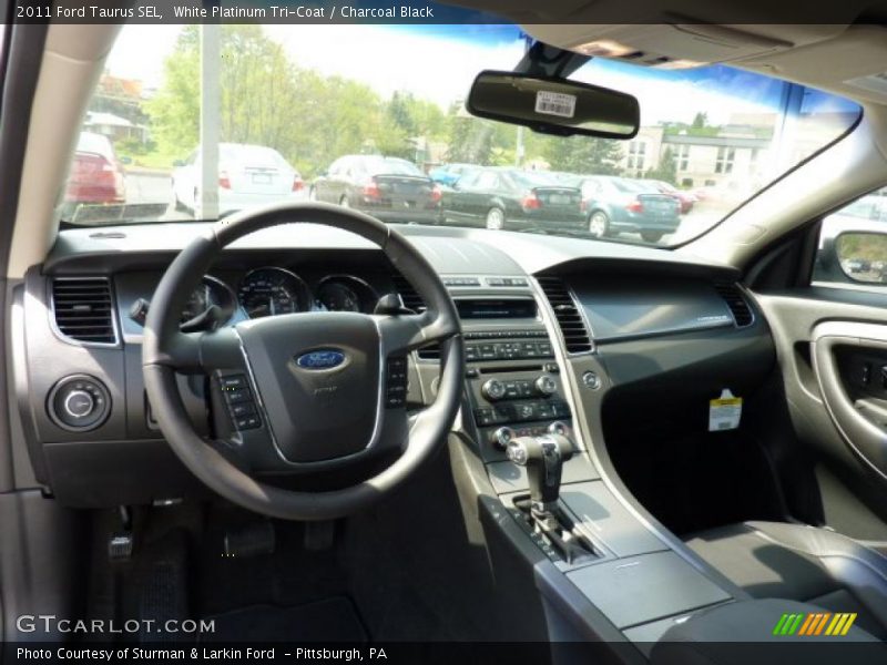 White Platinum Tri-Coat / Charcoal Black 2011 Ford Taurus SEL