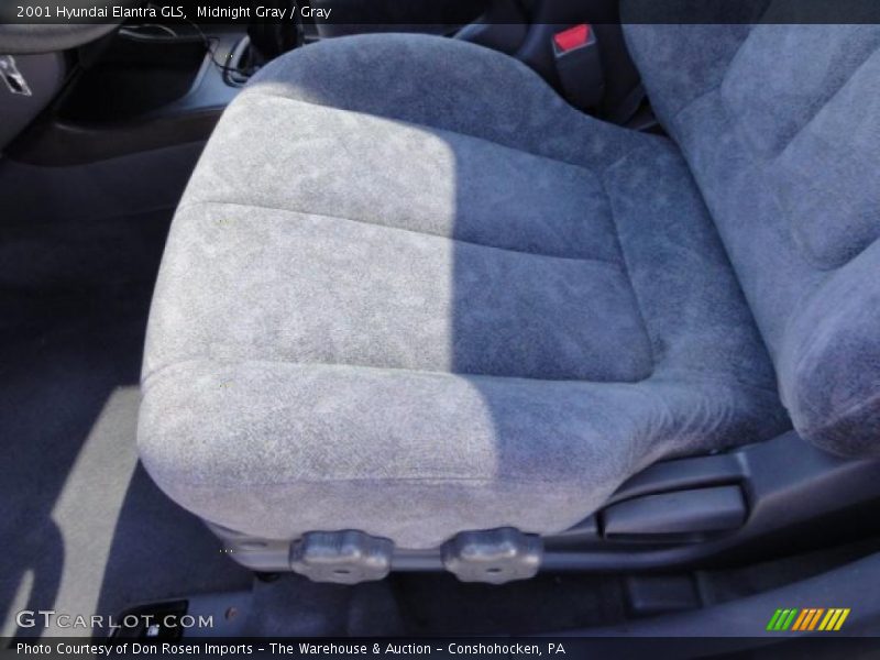 Midnight Gray / Gray 2001 Hyundai Elantra GLS