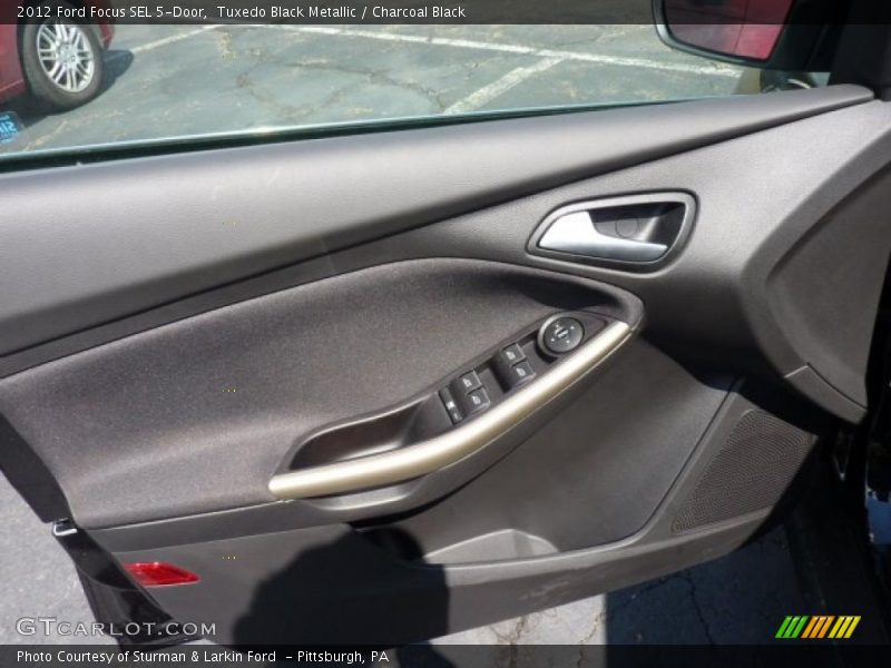Tuxedo Black Metallic / Charcoal Black 2012 Ford Focus SEL 5-Door