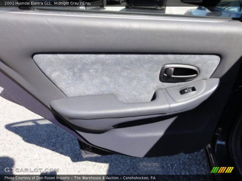 Midnight Gray / Gray 2001 Hyundai Elantra GLS