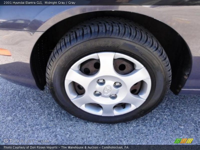 Midnight Gray / Gray 2001 Hyundai Elantra GLS