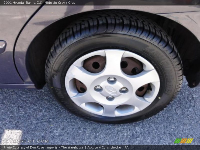 Midnight Gray / Gray 2001 Hyundai Elantra GLS