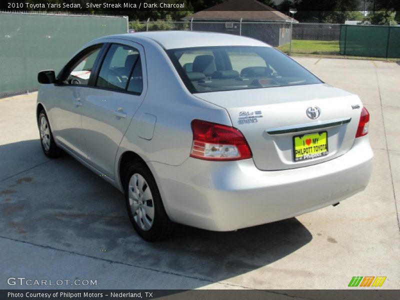 Silver Streak Mica / Dark Charcoal 2010 Toyota Yaris Sedan
