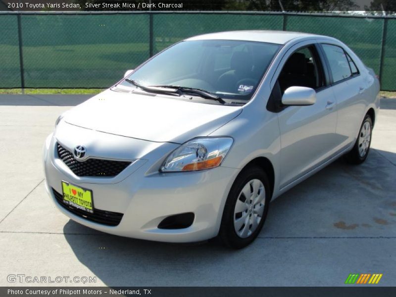 Silver Streak Mica / Dark Charcoal 2010 Toyota Yaris Sedan