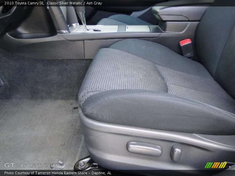 Classic Silver Metallic / Ash Gray 2010 Toyota Camry SE