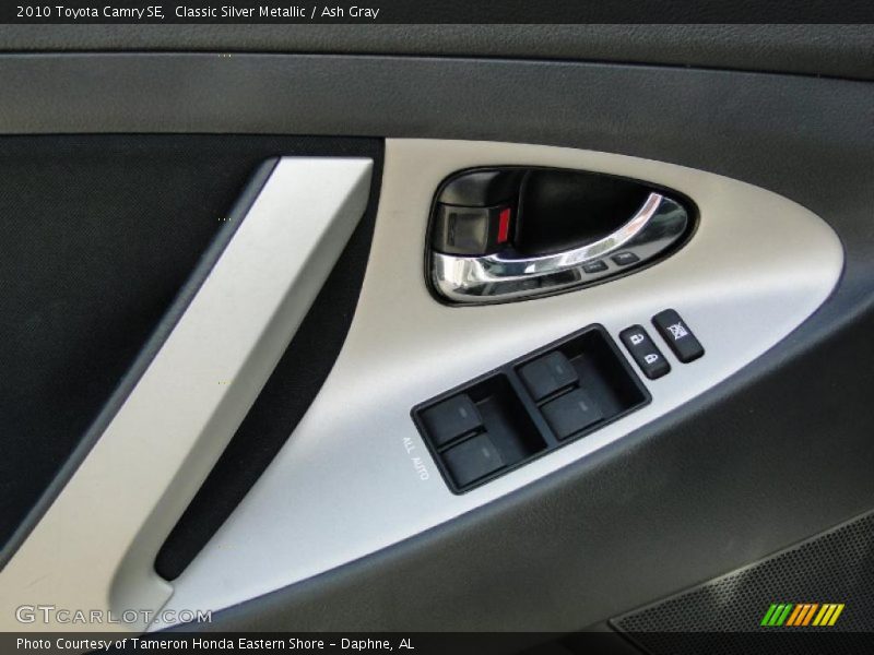 Classic Silver Metallic / Ash Gray 2010 Toyota Camry SE