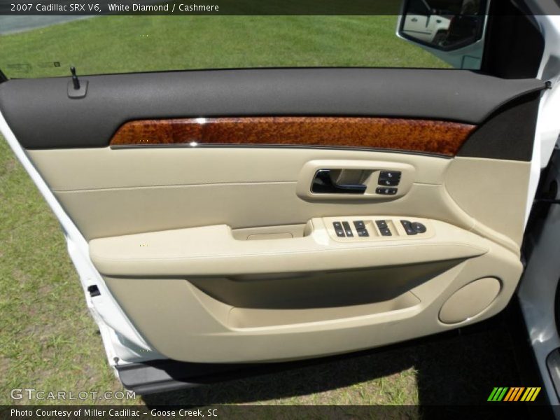 White Diamond / Cashmere 2007 Cadillac SRX V6