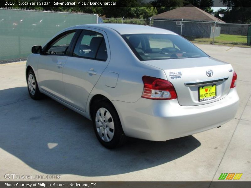 Silver Streak Mica / Dark Charcoal 2010 Toyota Yaris Sedan