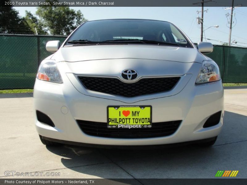 Silver Streak Mica / Dark Charcoal 2010 Toyota Yaris Sedan