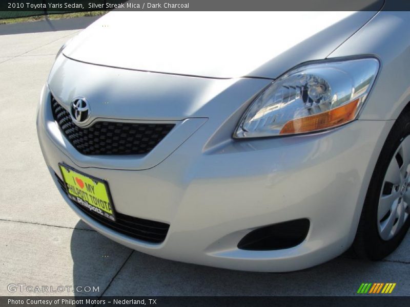 Silver Streak Mica / Dark Charcoal 2010 Toyota Yaris Sedan