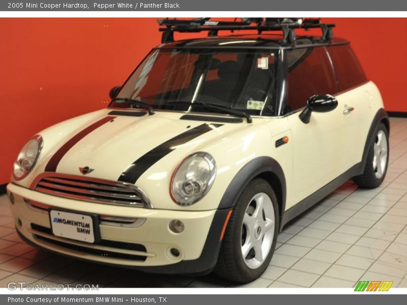 Pepper White / Panther Black 2005 Mini Cooper Hardtop