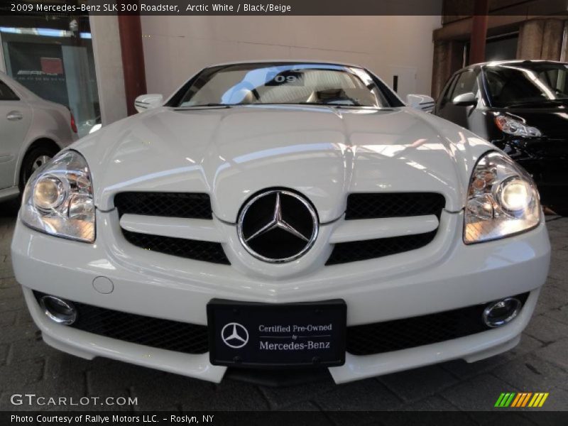 Arctic White / Black/Beige 2009 Mercedes-Benz SLK 300 Roadster